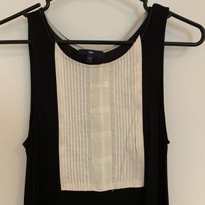 3/$15 GAP asymmetrical tuxedo tank top